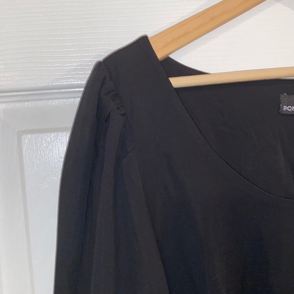 **Last One XXL** Black Riley Puff Sleeve Scoopneck
POMANDER PLACE - Picture 8 of 8